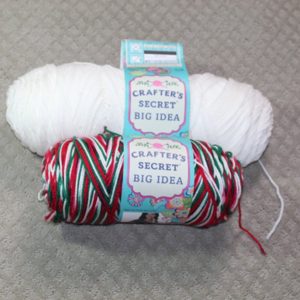 2 Skeins Crafter's Secret Big Idea White & Multi-Color Christmas 605 yds ea